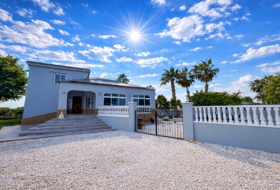 Villa - Herverkoop - Catral - Costa Blanca