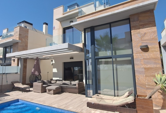 Villa - Herverkoop - Orihuela Costa - Costa Blanca