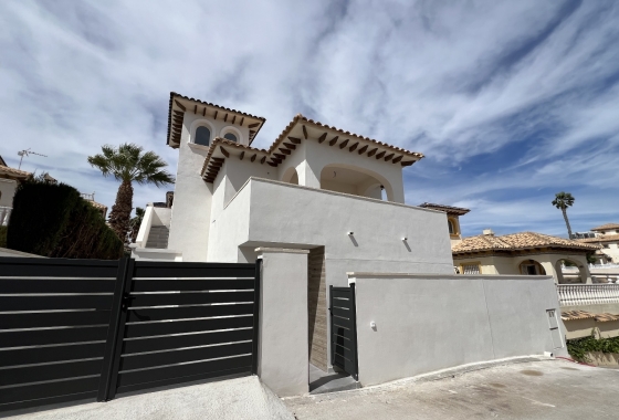 Villa - Herverkoop - Orihuela Costa - Costa Blanca