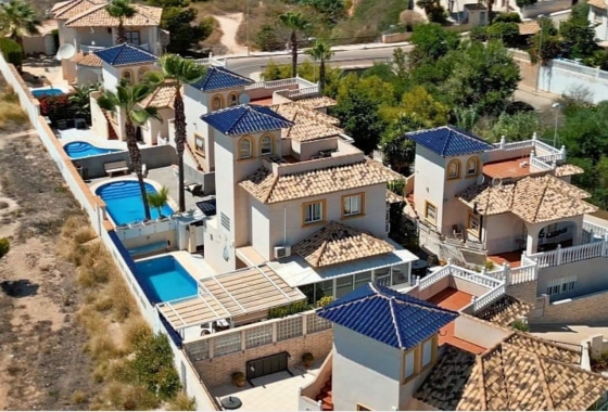 Villa - Herverkoop - Orihuela Costa - Costa Blanca