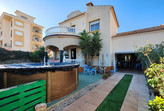 Villa - Herverkoop - Orihuela Costa - Costa Blanca