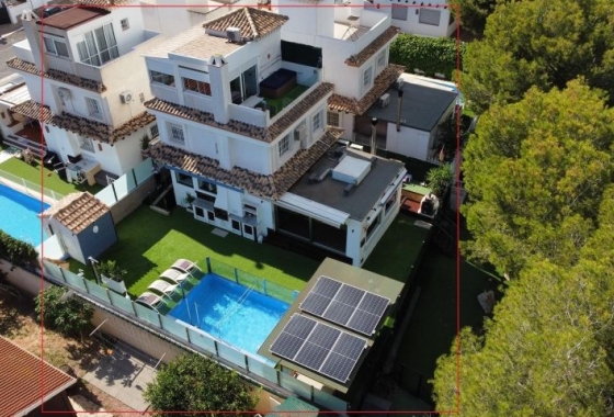 Villa - Herverkoop - Orihuela Costa - Costa Blanca