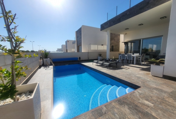 Villa - Herverkoop - Orihuela Costa - Costa Blanca
