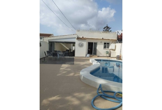 Villa - Herverkoop - Orihuela Costa - Costa Blanca