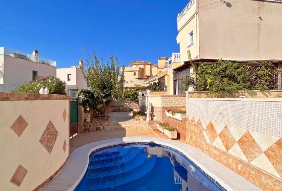 Villa - Herverkoop - Orihuela Costa - Costa Blanca