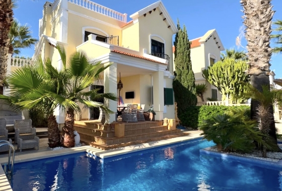 Villa - Herverkoop - Orihuela Costa - Los Doses