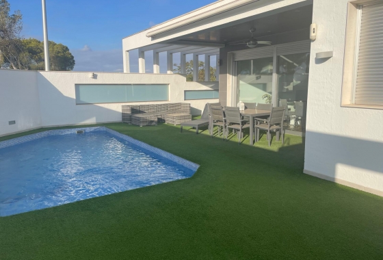 Villa - Herverkoop - Pilar de la Horadada - Costa Blanca