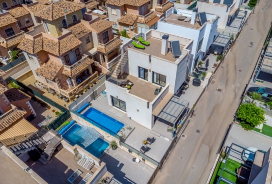 Villa - Herverkoop - Torrevieja - Costa Blanca