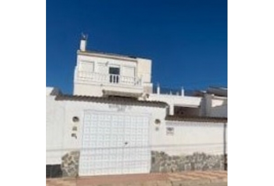 Villa - Herverkoop - Torrevieja - Inland