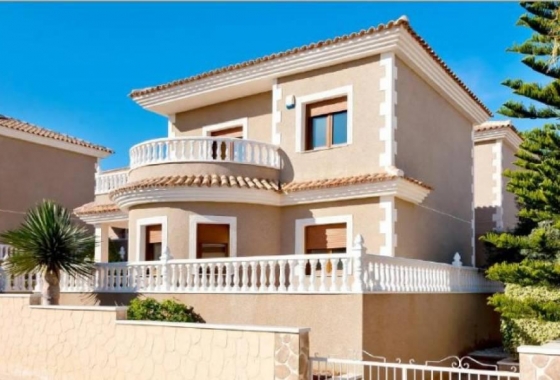 Villa - Neue Gebäude - Torrevieja - Los Altos