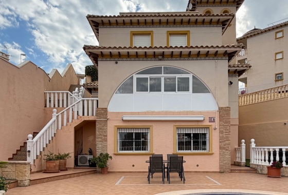 Вилла - Перепродажа - Orihuela Costa - Costa Blanca