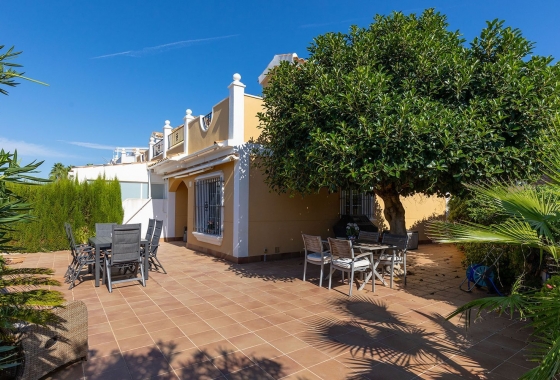 Вилла - Перепродажа - Orihuela Costa - Lomas De Cabo Roig
