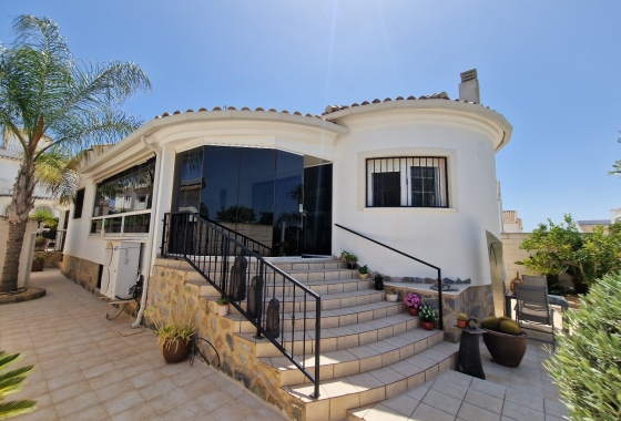 Вилла - Перепродажа - San Fulgencio - El Oasis