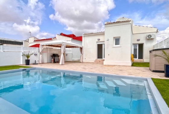 Вилла - Перепродажа - Torrevieja - Costa Blanca