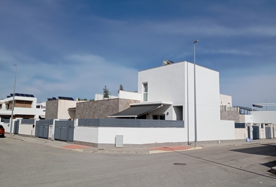 Villa - Resale - Daya Vieja - Costa Blanca