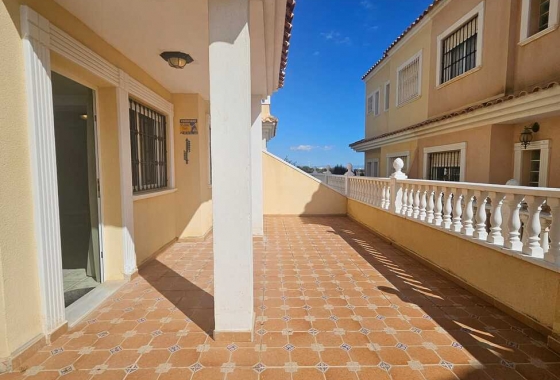 Villa - Resale - Guardamar del Segura - Campomar