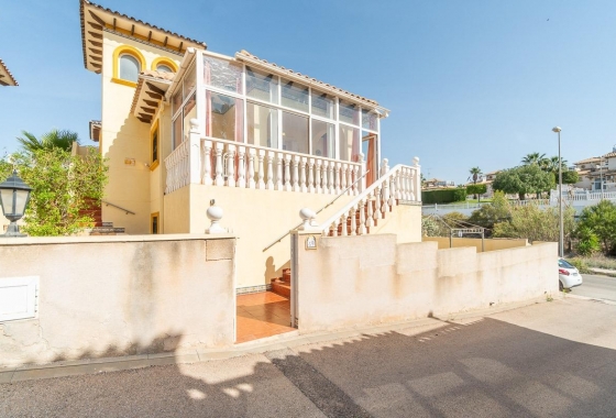 Villa - Resale - Orihuela Costa - La Zenia