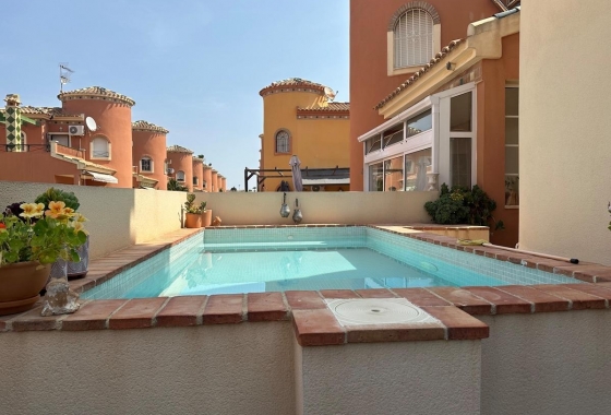 Villa - Resale - Orihuela Costa - Playa Flamenca