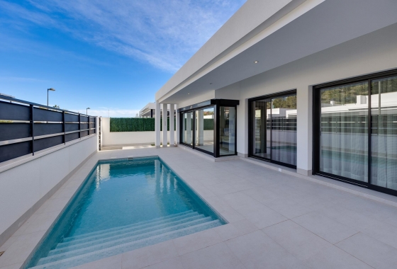 Villa - Resale - Pinar de Campoverde - MCO-99615