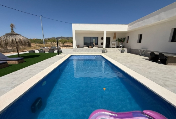 Villa - Resale - Pinoso - Inland