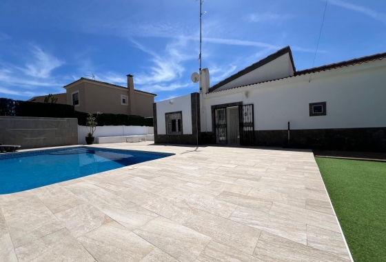 Villa - Resale - Torrevieja - Los Balcones