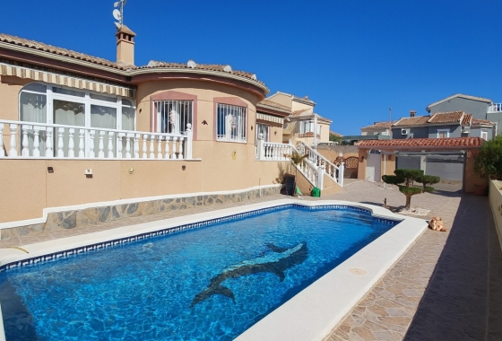 Villa - Reventa - Benimar - Costa Blanca