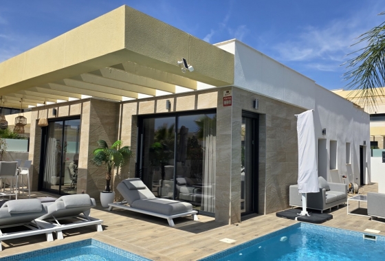 Villa - Reventa - Los Montesinos - Costa Blanca