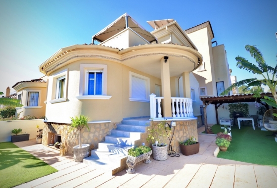 Villa - Reventa - San Miguel de Salinas - Inland