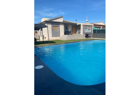 Villa - Reventa - Torrevieja - Costa Blanca