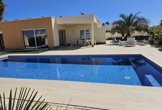Villa - Reventa - Torrevieja - Costa Blanca