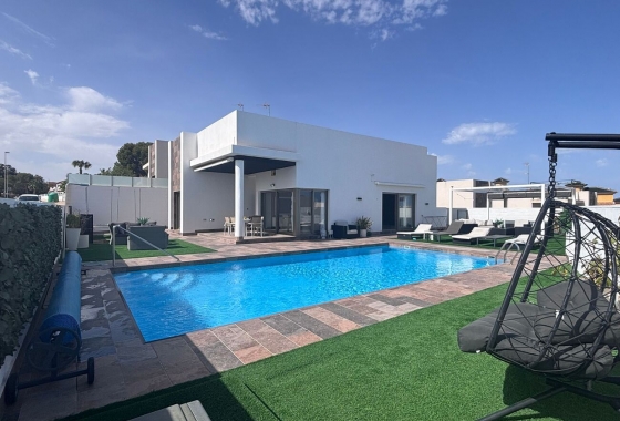 Villa - Revente - Orihuela Costa - Costa Blanca