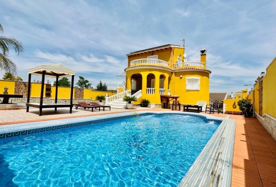 Villa - Revente - Orihuela - Urb. Montepinar