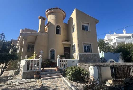 Villa - Wiederverkauf - Cabo de Palos - Cala Flores