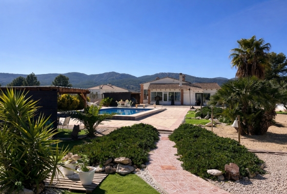 Villa - Wiederverkauf - Castalla - Costa Blanca