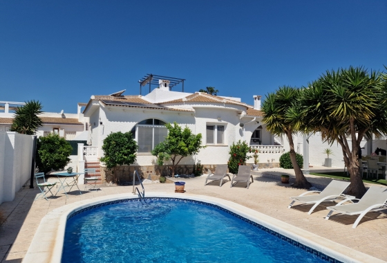 Villa - Wiederverkauf - Ciudad Quesada - Pueblo Bravo