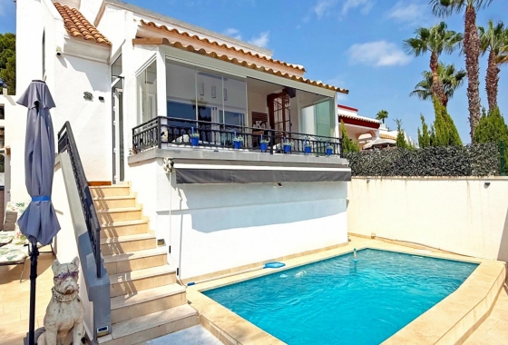 Villa - Wiederverkauf - Orihuela Costa - Costa Blanca