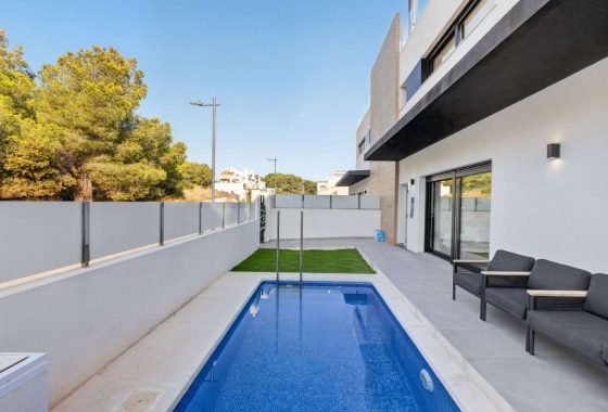 Villa - Wiederverkauf - Orihuela Costa - Inland
