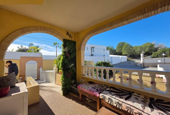Villa - Wiederverkauf - Orihuela Costa - Villamartín-las Filipinas