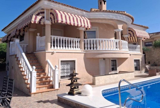 Villa - Wiederverkauf - Rojales - Rojales