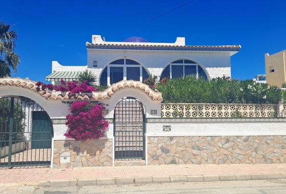 Villa - Wiederverkauf - San Miguel de Salinas - Inland