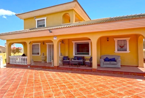 Villa - Wiederverkauf - Torrevieja - Costa Blanca