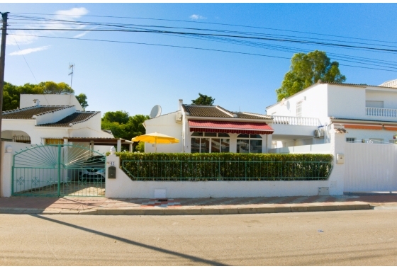 Villa - Wiederverkauf - Torrevieja - Costa Blanca