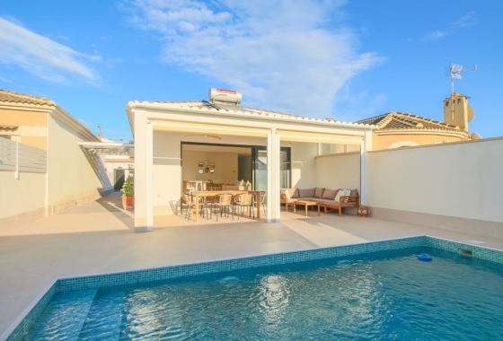 Villa - Wiederverkauf - Torrevieja - Costa Blanca