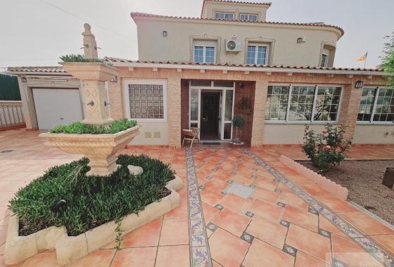 Villa - Wiederverkauf - Torrevieja - La Siesta - El Salado - Torreta