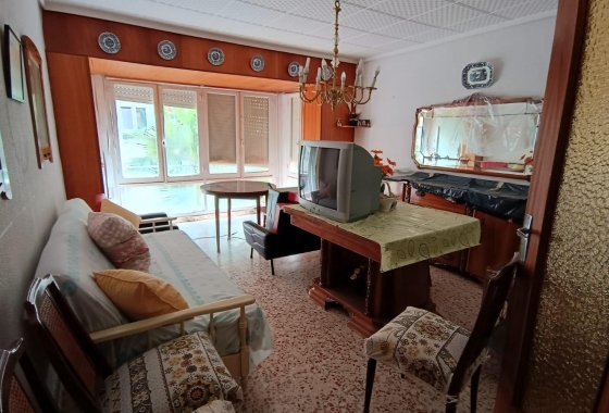 Villa - Wiederverkauf - Torrevieja - Torrevieja