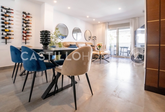 Wohnung - Wiederverkauf - Torrevieja - CAH-70968