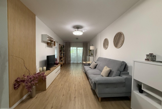 Wohnung - Wiederverkauf - Torrevieja - Centro