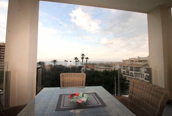 Wohnung - Wiederverkauf - Torrevieja - La Mata