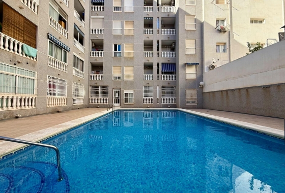 Wohnung - Wiederverkauf - Torrevieja - Playa de los Locos