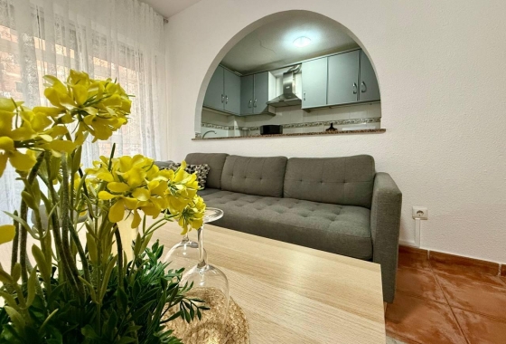 Wohnung - Wiederverkauf - Torrevieja - Playa del Cura